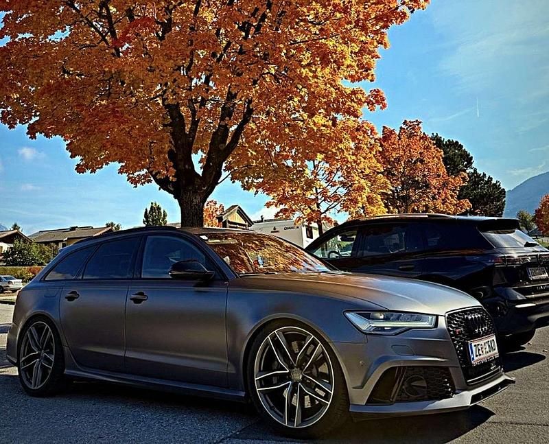 Grau Gebraucht 2015 Audi RS6 Kombi | € 57.999 - Bild 1/4