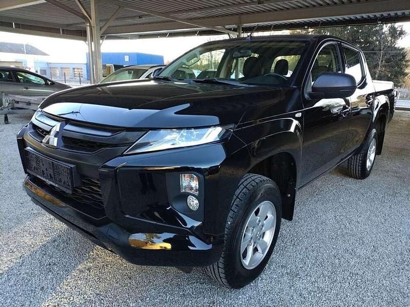 Gebraucht Mitsubishi L200 150 PS (110 kW) 2021 Schwarz Abholung