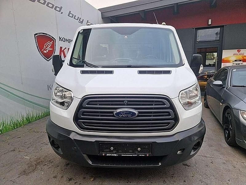 Gebraucht Ford Transit Trend 131 PS (96 kW) 2018 Weiß Van