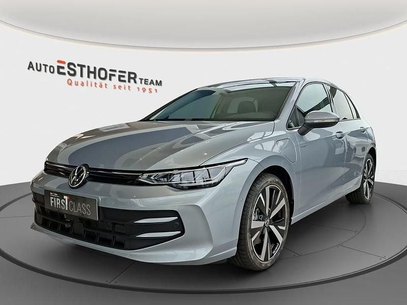 Neu VW Golf VIII 204 PS (150 kW) 2025 Silber  metallic