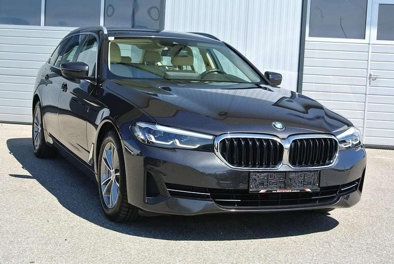 Gebraucht BMW 530 Performance 286 PS (210 kW) 2022 Grau Kombi