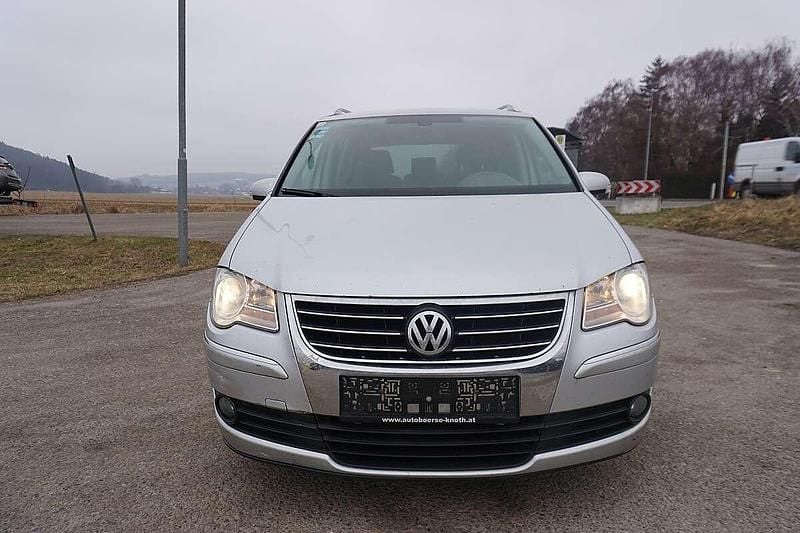 Gebraucht VW Touran Trendline 140 PS (102 kW) 2007 Grau Van / Kleinbus