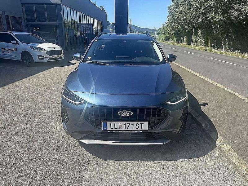 Chrome blau Gebraucht 2024 Ford Focus Active Kombi | € 26.190 (Etwas zu teuer) - Bild 1/4
