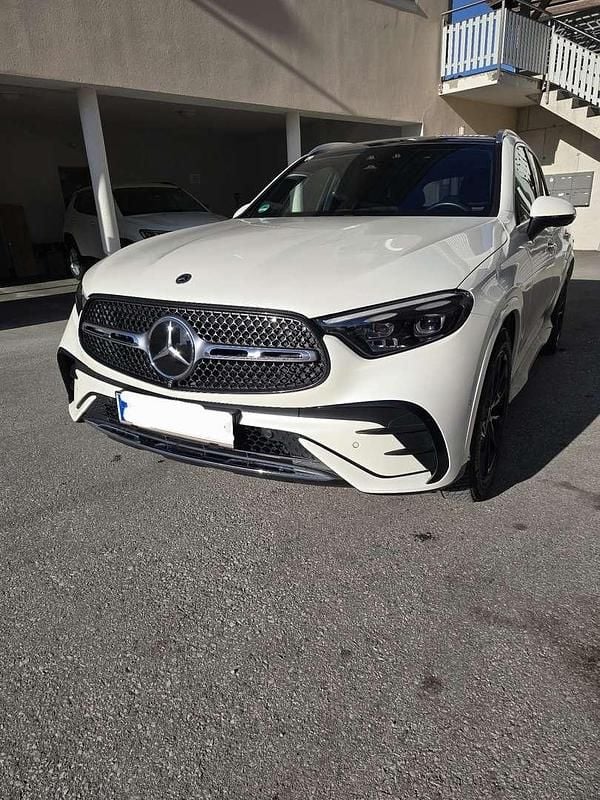 Weiß Gebraucht 2023 Mercedes GLC220 SUV | € 57.999 (Fairer Preis) - Bild 1/4