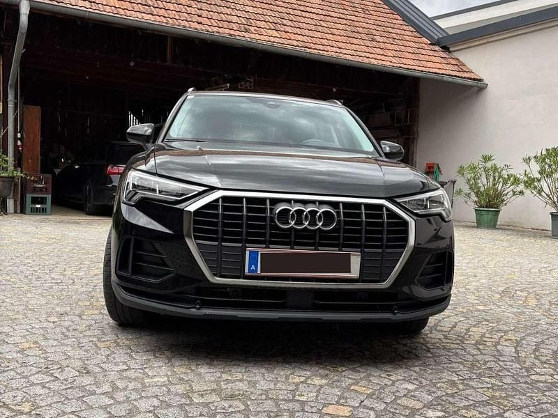 Gebraucht Audi Q3 150 PS (110 kW) 2022 Schwarz SUV