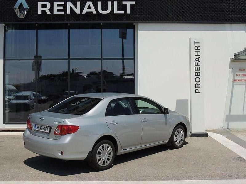 Gebraucht Toyota Corolla 126 PS (92 kW) 2009 Silber Limousine