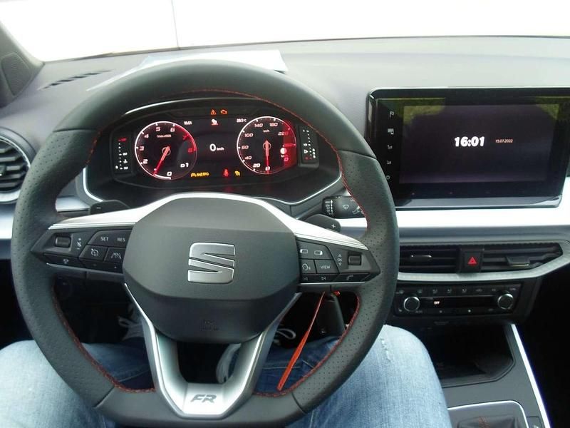 Gebraucht Seat Arona FR 95 PS (69 kW) 2024 Hellblau  metallic SUV