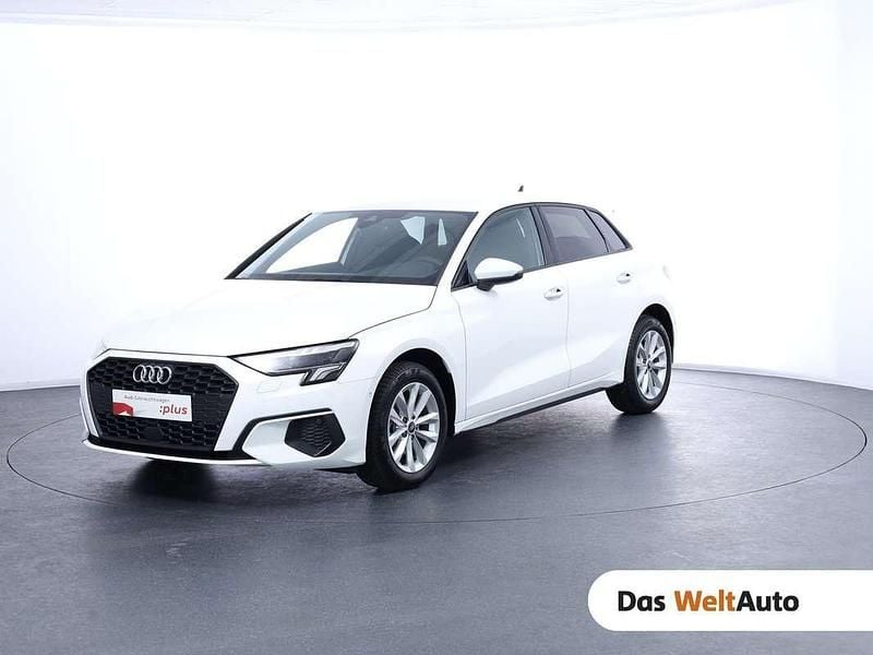 Weiß Gebraucht 2024 Audi A3 Limousine | € 26.900 (Fairer Preis) - Bild 1/4