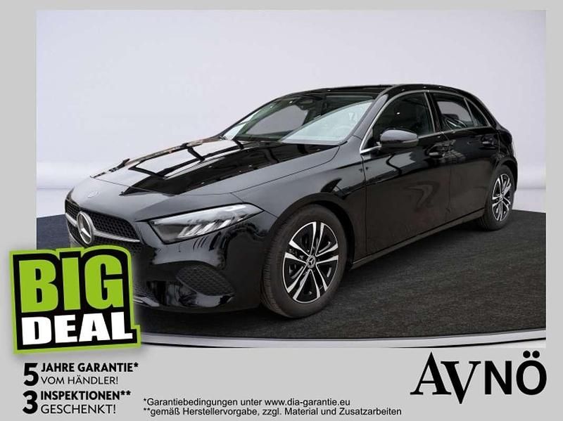 Gebraucht Mercedes A180 136 PS (100 kW) 2025 Schwarz Limousine