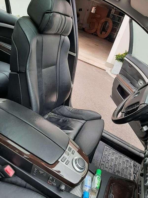 Gebraucht BMW 730 231 PS (169 kW) 2007 Schwarz Limousine