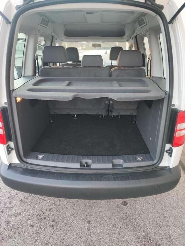 Gebraucht VW Caddy Trendline 75 PS (55 kW) 2015 Weiß Van / Kleinbus