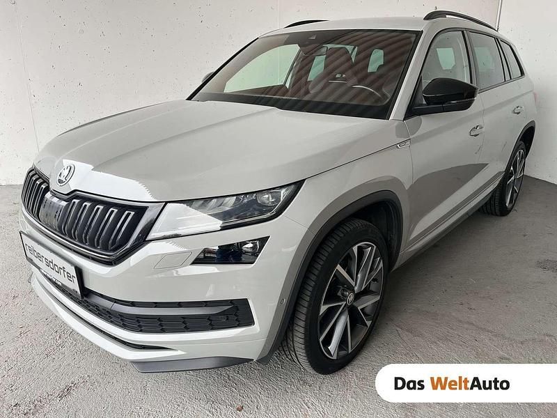 Mittelgrau metallic Gebraucht 2020 Skoda Kodiaq SportLine SUV | € 34.890 (Etwas zu teuer) - Bild 1/4