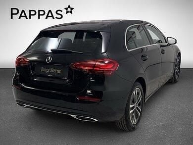 Gebraucht Mercedes A180 Progressive 136 PS (100 kW) 2025 Kosmosschwarz metallic Kleinwagen