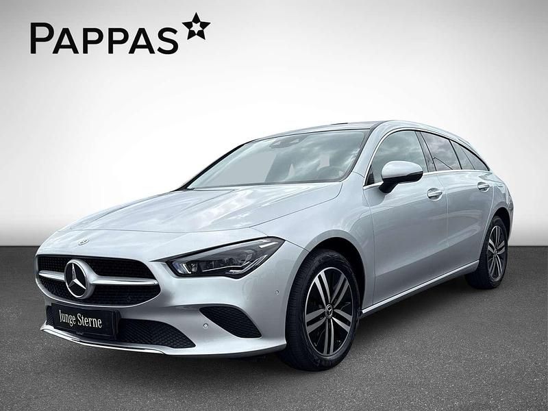 Gebraucht Mercedes CLA250e Shooting Brake Progressive 262 PS (192 kW) 2022 Iridiumsilber metallic Kombi