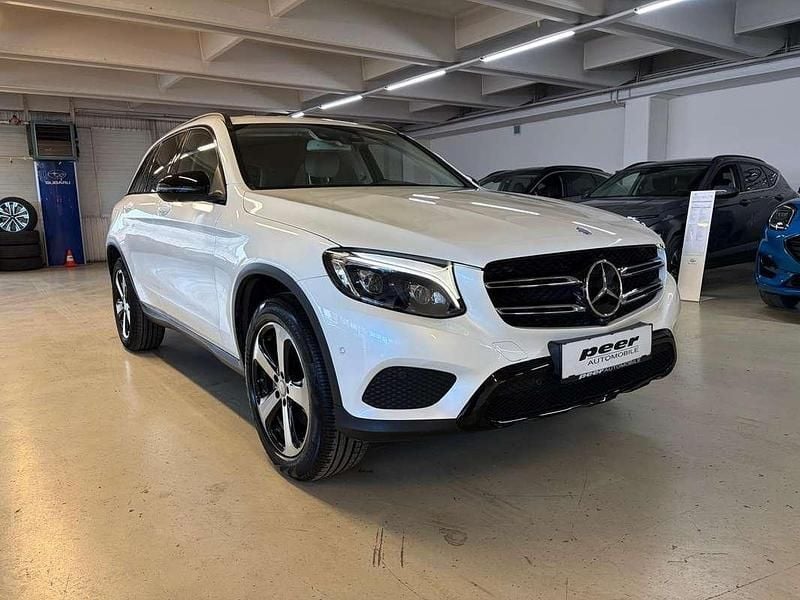 Gebraucht Mercedes GLC250 Exclusive 204 PS (150 kW) 2016 Weiß SUV