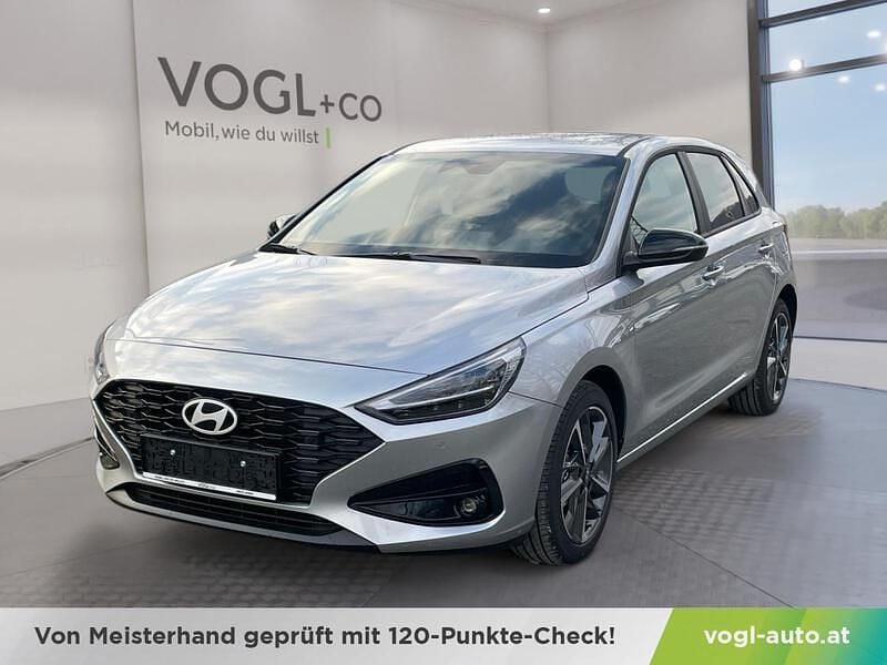 Silber Gebraucht 2024 Hyundai i30 GO! Kombi | € 20.990 (Superpreis) - Bild 1/4