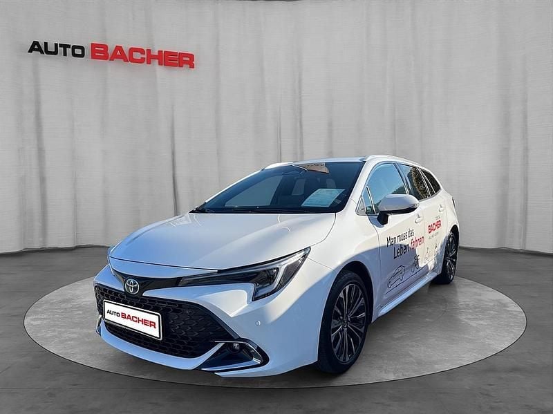 Gebraucht Toyota Corolla Active 98 PS (72 kW) 2024 Weiß Kombi