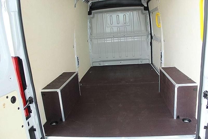 Neu Peugeot Boxer 140 PS (102 kW) 2025 Weiß Van