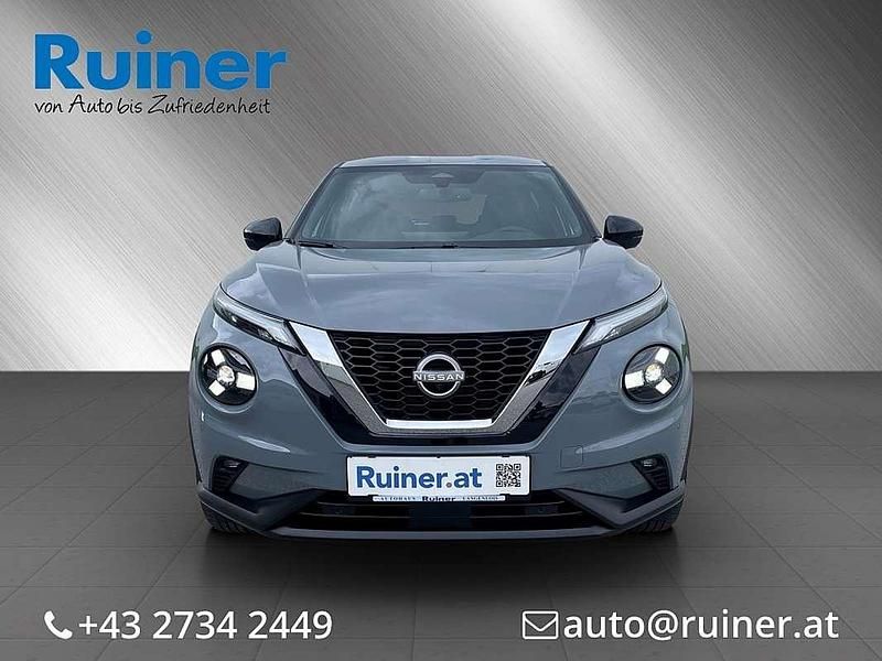 Neu Nissan Juke N-Connecta 114 PS (83 kW) 2025 Grau SUV