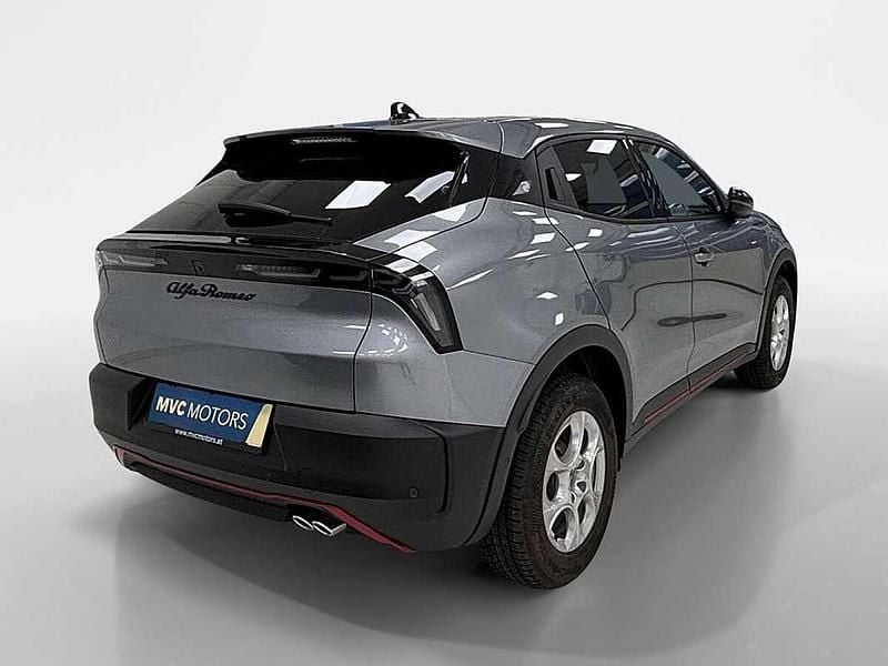 Neu Alfa Romeo Junior Edizione Speciale 146 PS (107 kW) 2025 Grau SUV