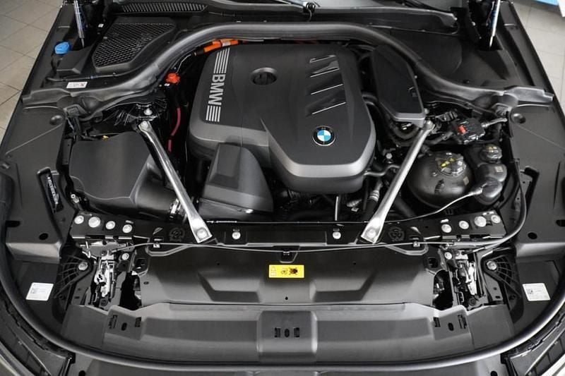 Gebraucht BMW 530e Efficient Dynamics 190 PS (139 kW) 2025 Schwarz Kombi