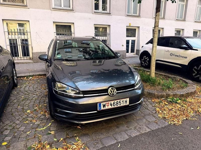 Grau Gebraucht 2017 VW Golf VII Comfortline Kombi | € 8.600 (Fairer Preis) - Bild 1/4