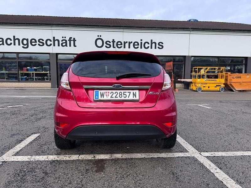 Gebraucht Ford Fiesta Titanium 80 PS (58 kW) 2016 Limousine