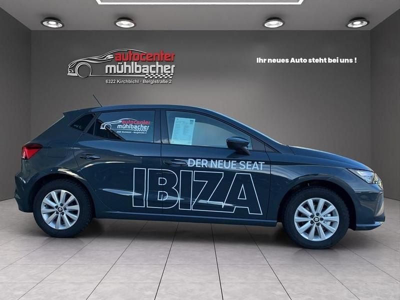 Neu Seat Ibiza Style 95 PS (69 kW) 2026 Dunkelblau  normal Limousine