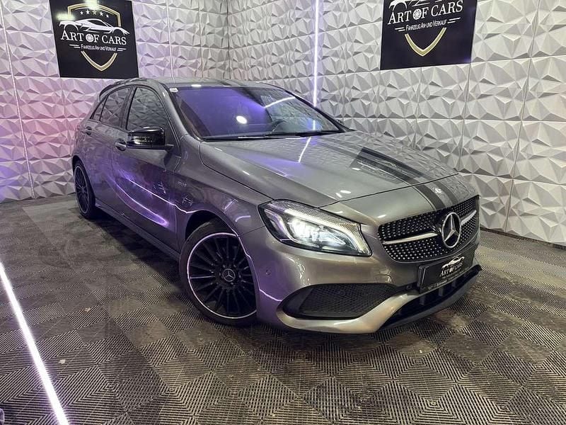 Grau Gebraucht 2017 Mercedes A200 AMG line Limousine | € 19.990 (Fairer Preis) - Bild 1/4