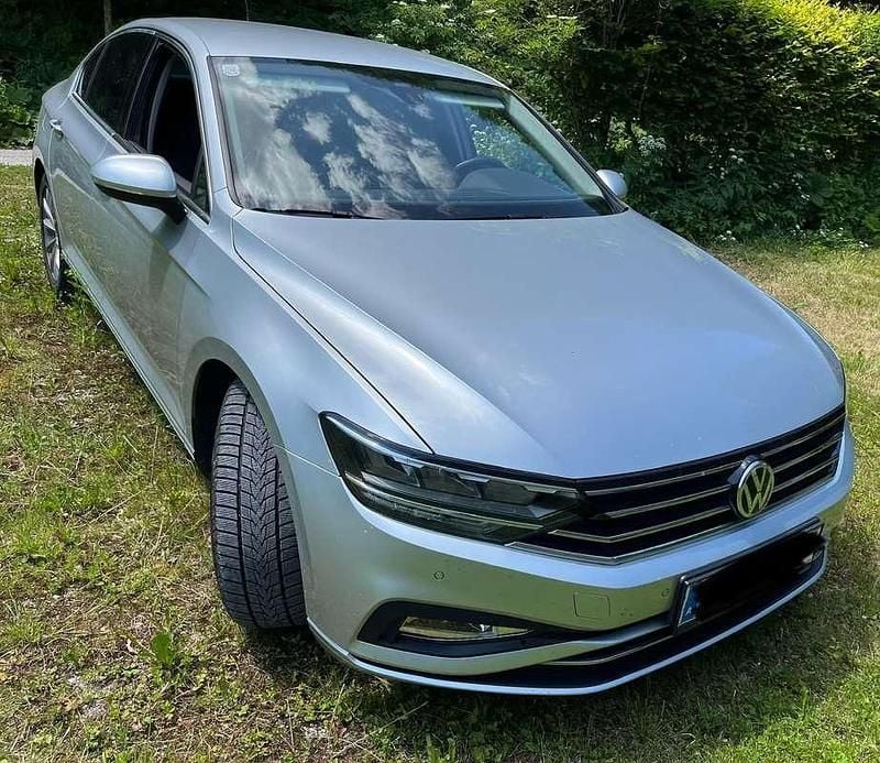 Gebraucht VW Passat Comfortline 150 PS (110 kW) 2020 Limousine