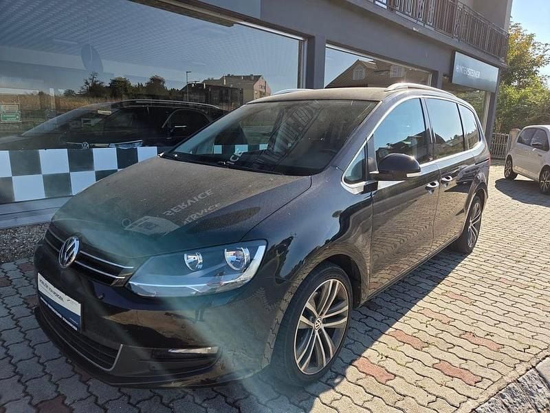 Schwarz metallic Gebraucht 2016 VW Sharan Comfortline Van / Kleinbus | € 14.990 (Guter Preis) - Bild 1/4