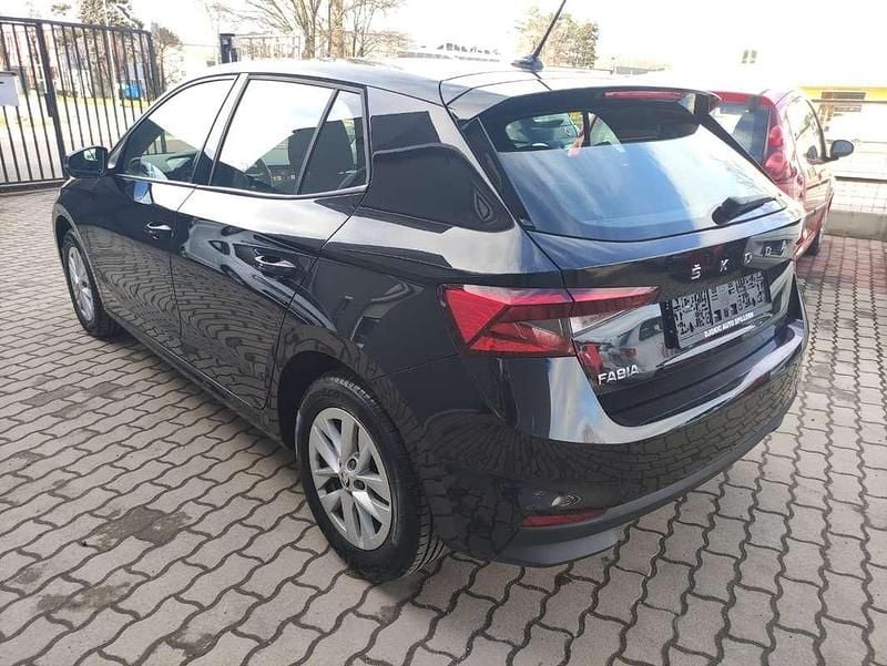 Gebraucht Skoda Fabia 65 PS (47 kW) 2023 Schwarz Kleinwagen