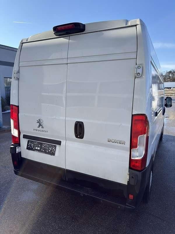 Gebraucht Peugeot Boxer S 165 PS (121 kW) 2021 Weiß Van