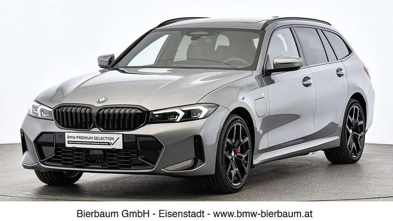 Gebraucht BMW 330e Efficient Dynamics 292 PS (214 kW) 2025 Grau Kombi