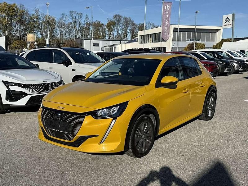 Gelb Gebraucht 2020 Peugeot e-208 Allure Kleinwagen | € 14.990 (Fairer Preis) - Bild 1/4