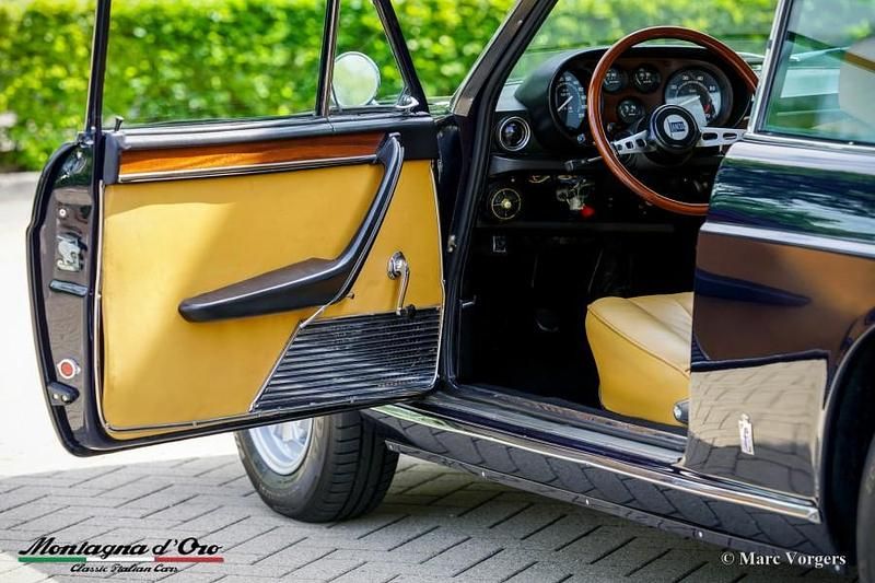 Gebraucht Lancia 2000 125 PS (91 kW) 1972 Blau Coupé