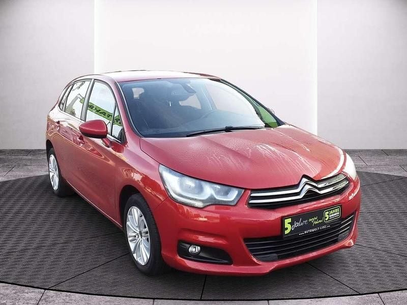 Gebraucht Citroën C4 Feel 120 PS (88 kW) 2016 Rot Limousine