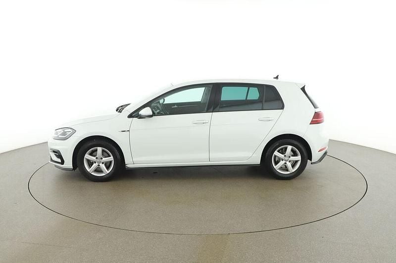 Gebraucht VW Golf VII Highline 116 PS (85 kW) 2019 Weiß Limousine