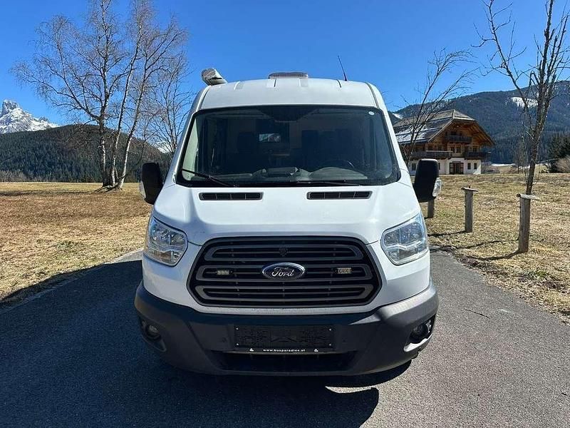 Gebraucht Ford Transit Individual 140 PS (102 kW) 2019 Weiß Van / Kleinbus