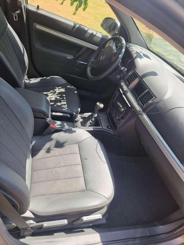 Gebraucht Opel Vectra Edition 120 PS (88 kW) 2008 Blau Limousine