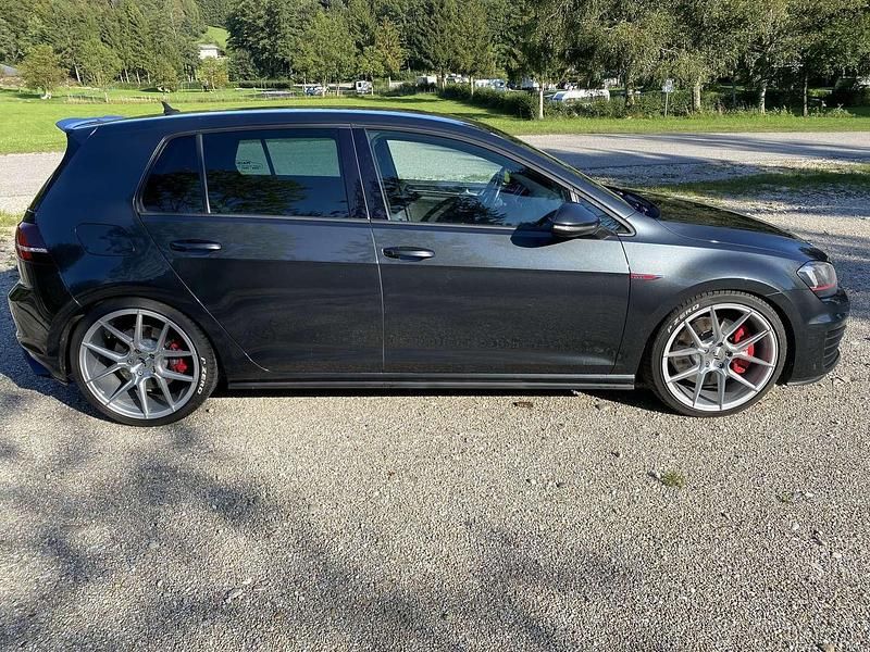 Gebraucht VW Golf VII GTI 230 PS (169 kW) 2014 Limousine