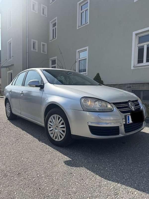 Gebraucht VW Jetta 105 PS (77 kW) 2008 Limousine