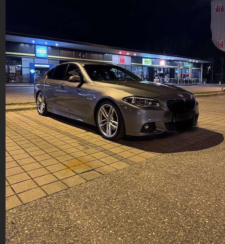 Gebraucht BMW 530 258 PS (189 kW) 2015 Limousine