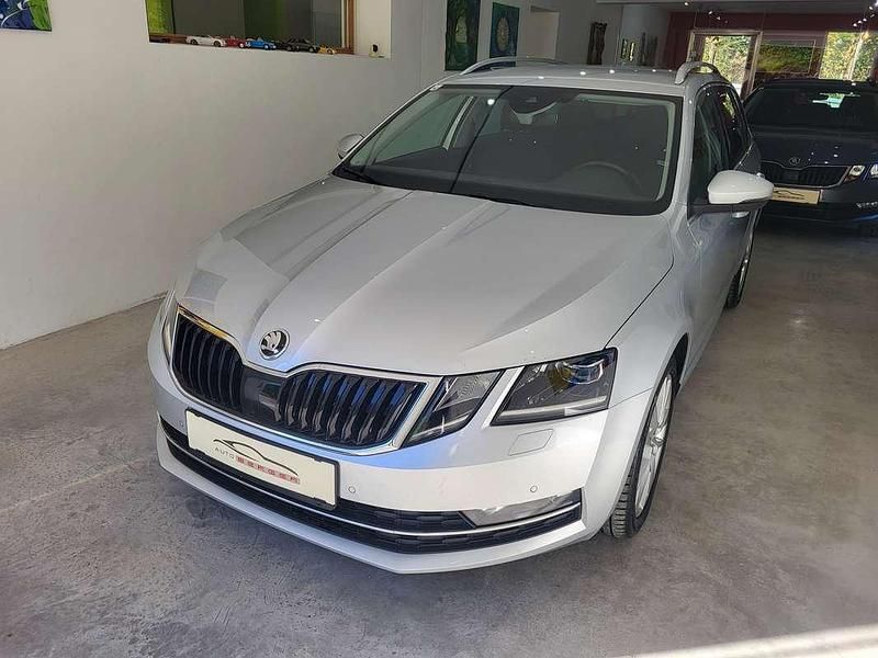 Silber Gebraucht 2020 Skoda Octavia Style Kombi | € 15.990 (Guter Preis) - Bild 1/4