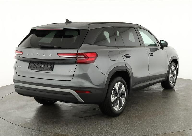 Neu Skoda Kodiaq Selection 193 PS (141 kW) 2025 Grau SUV