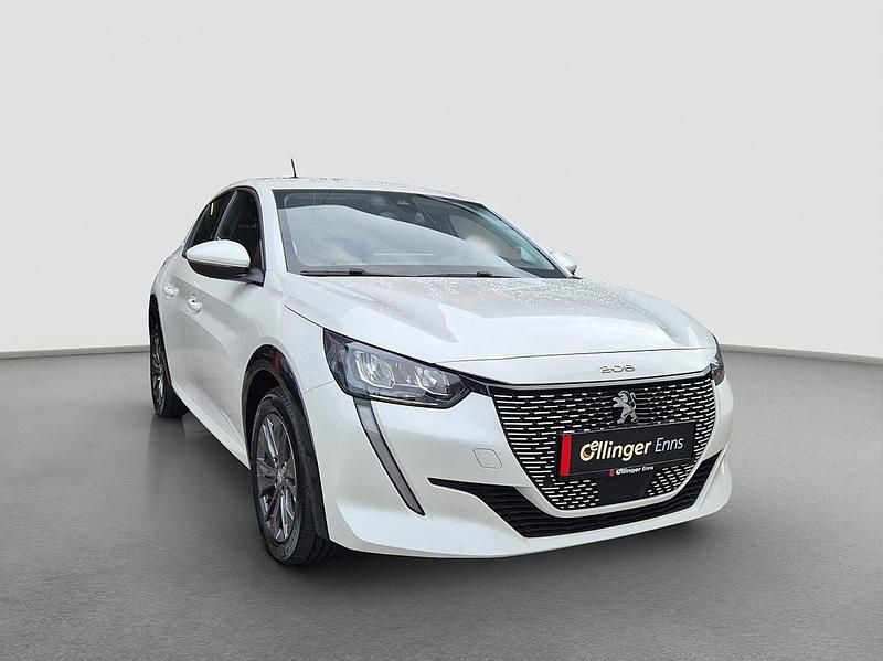Weiß Gebraucht 2021 Peugeot e-208 Allure Kleinwagen | € 18.480 (Fairer Preis) - Bild 1/4