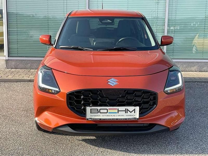 Gebraucht Suzuki Swift 83 PS (61 kW) 2025 Orange Kleinwagen