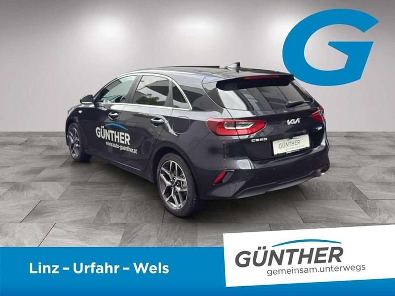 Gebraucht Kia Ceed Silver 100 PS (73 kW) 2025 Schwarz Kleinwagen