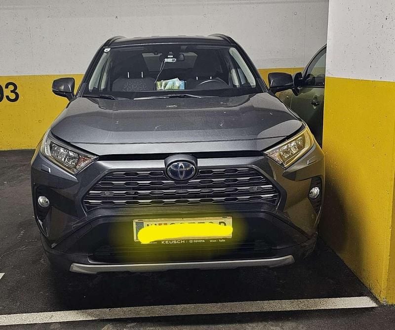 Gebraucht 2021 Toyota RAV4 Hybrid SUV | € 32.300 (Fairer Preis) - Bild 1/3