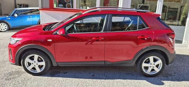 Gebraucht Kia Stonic Silver 99 PS (72 kW) 2021 SUV